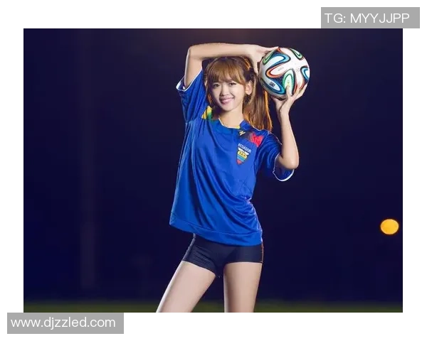 足球星二代美女集锦揭晓那些继承父亲足球基因的时尚魅力女神